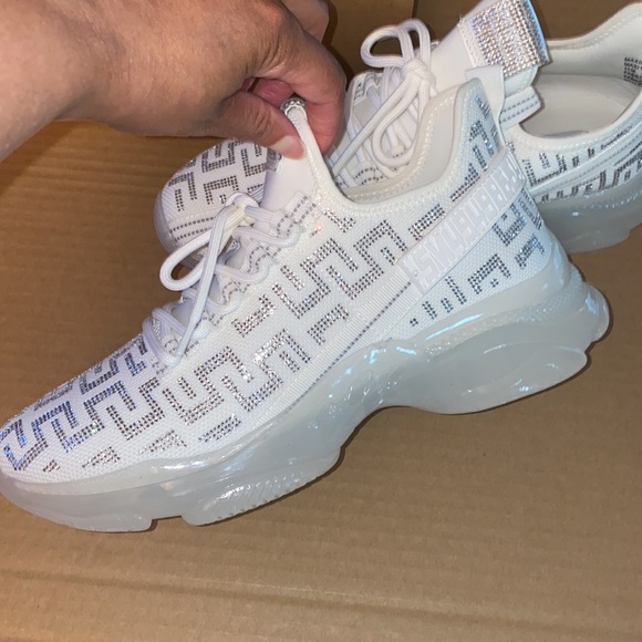 Steve Madden Sneakers - Picture 2 of 10